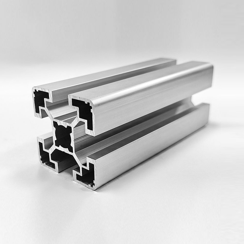 HS-10-4040L Bred spor lettvekts T-spor 4040 aluminiumsprofil, 10,3 mm bred spor, Φ10,5 stor hulldiameter, 2,3 mm veggtykkelse Industriell aluminium